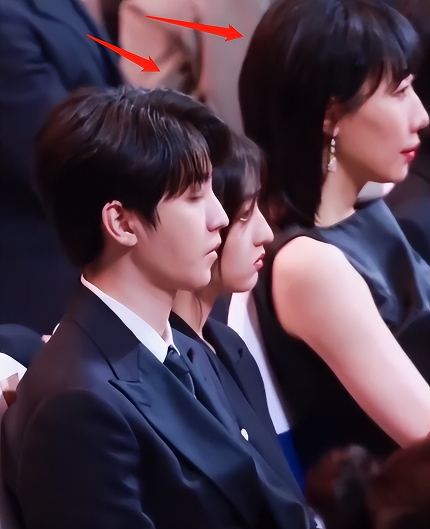 |华表奖现场座位位次,让流量爱豆在娱乐圈地位,显得极其尴尬