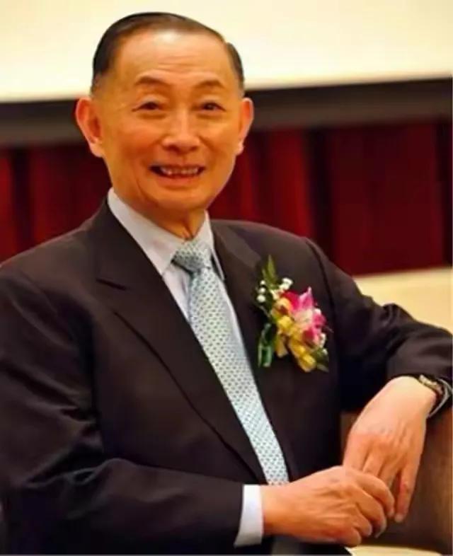 李玉刚|李玉刚,被时代“抛弃”的时候,连声招呼都不打!