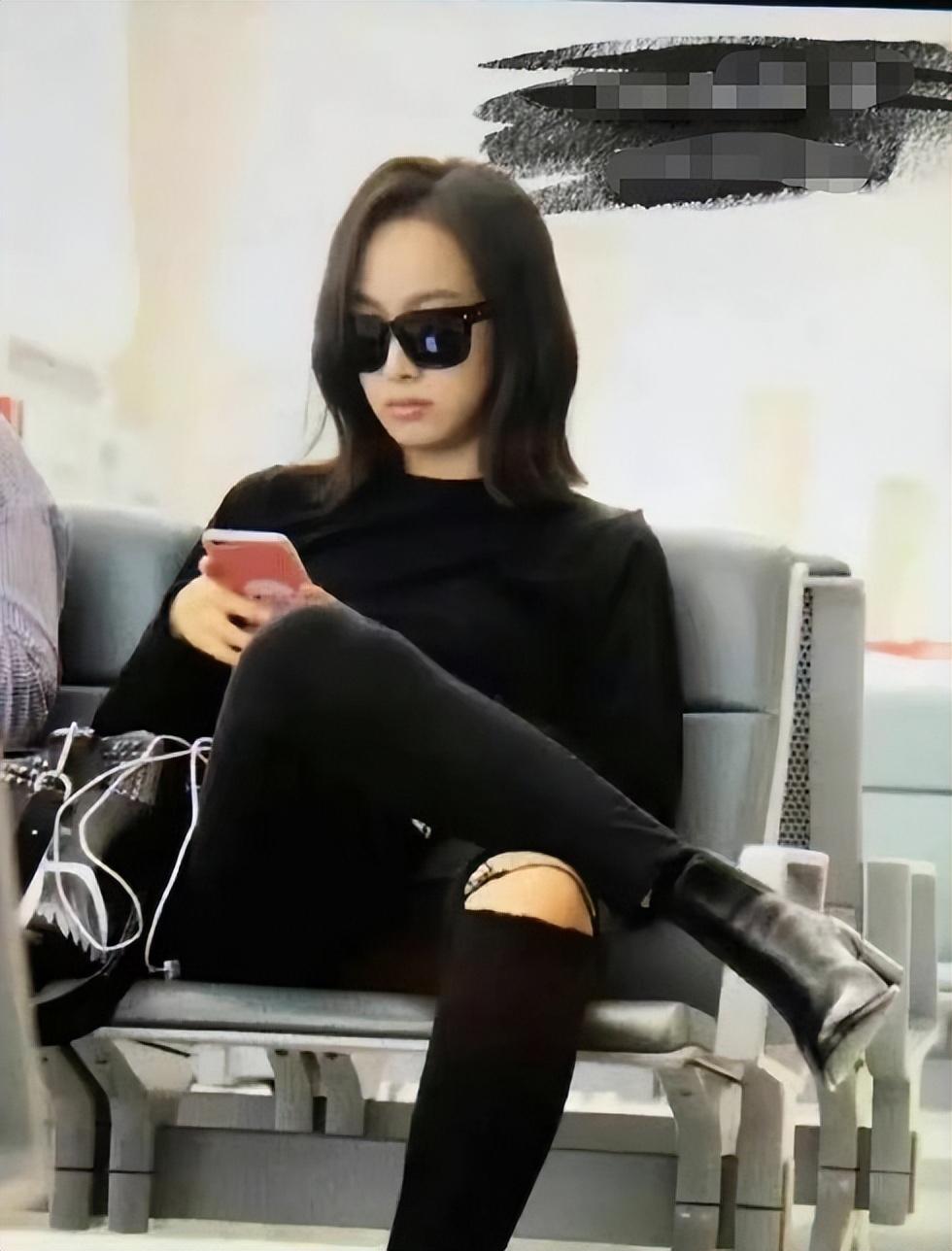 宋茜|宋茜与SM正式解约! f(x)成历史: 崔雪莉去世, Amber凭浪姐4进军内地