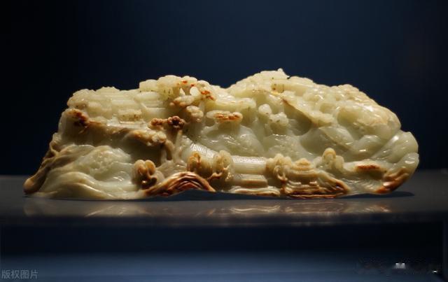 玉雕|以前的低档玉石,现在玉石界的宠儿-河磨玉