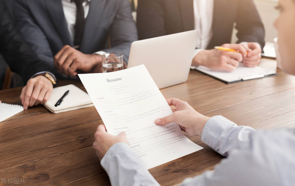 |现在的工作让我非常痛苦，但又怕辞职了找不到工作，该怎么办？