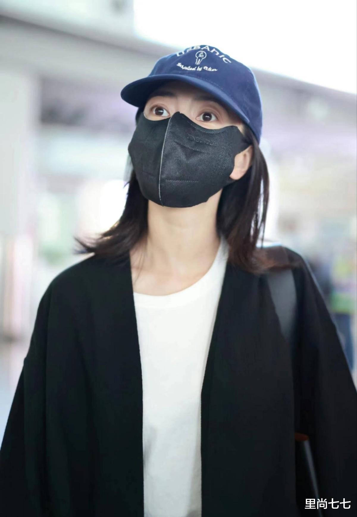 戛纳红毯|高圆圆也扛不住生图了，眼窝凹陷暴露状态，赵又廷陪着似小跟班