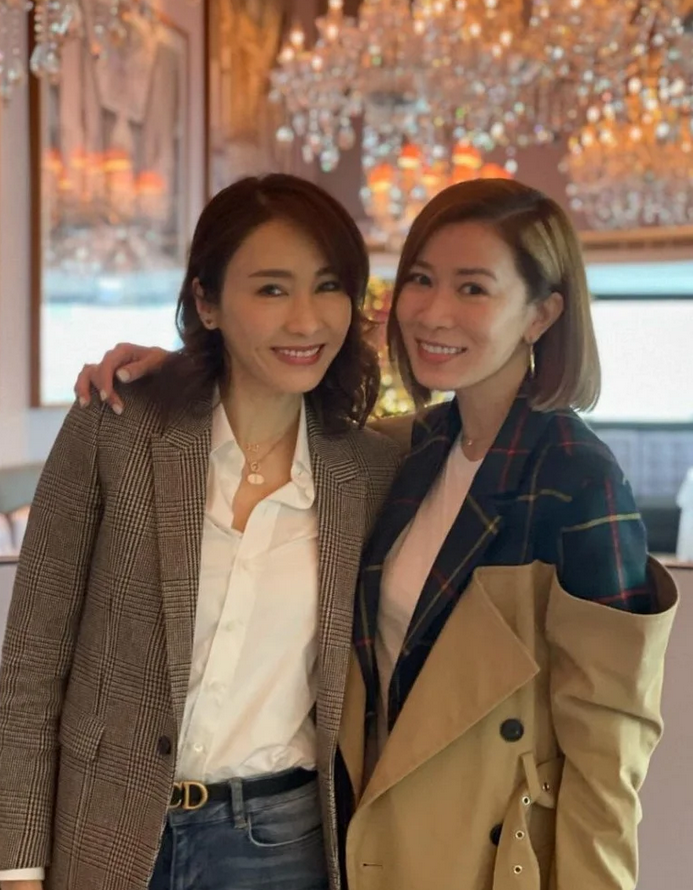 22岁出道被嘲太丑的佘诗曼成功逆袭，48岁气质拉满倾国倾城！堪称港剧天花板！