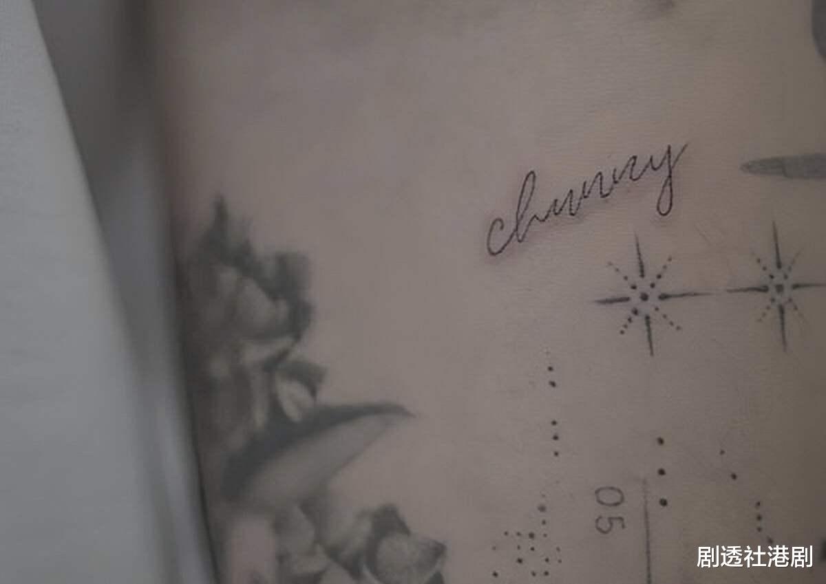 恭喜！香港知名星二代恋情浮出水面，酷爱健身长相帅气