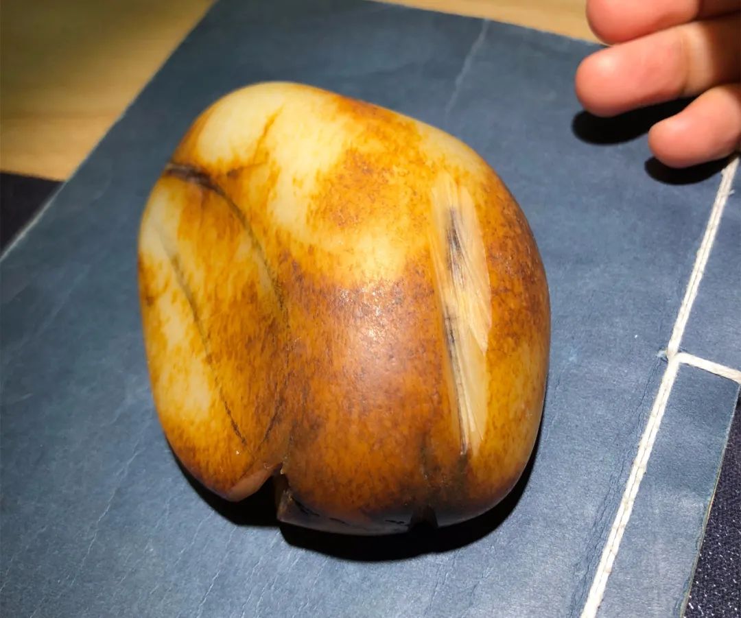 翡翠|白、粉、青、碧、红,2023哪个玉种更受追捧?