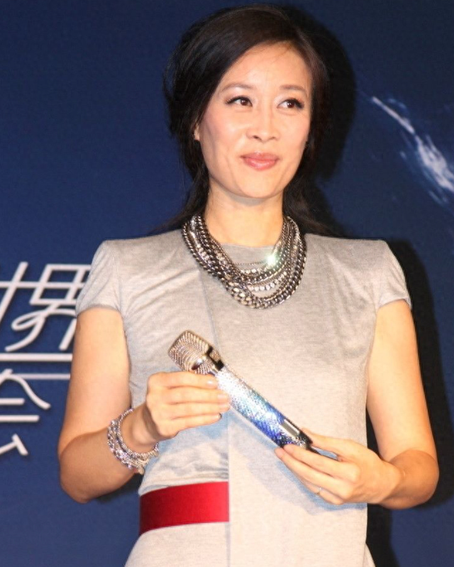 天道好轮回!“作恶作端”的那英,终被王思聪钉死在了耻辱柱上!