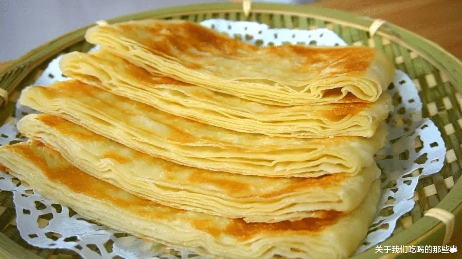 烙饼|烙饼和面用开水还是凉水？都不对！教你正确做法，酥软多层不发硬