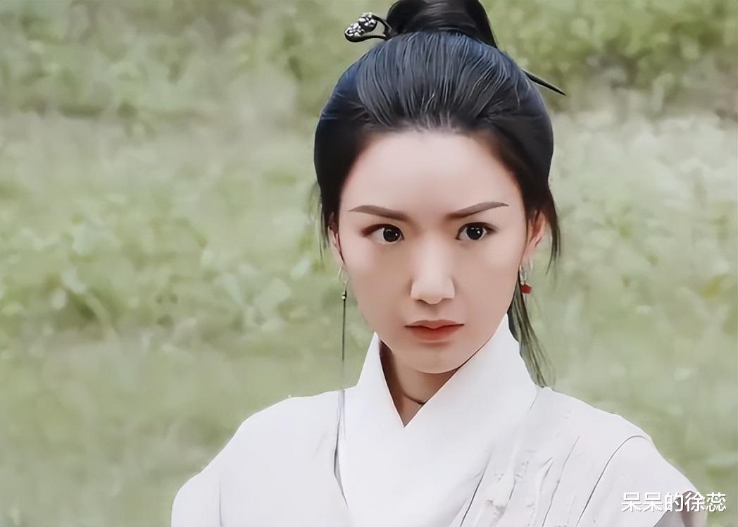 任敏|《星期六》出圈理由:杨紫的发际线,邓为的纹身,张晚意的脸