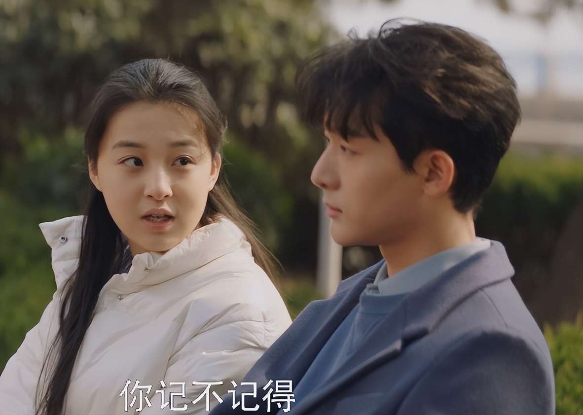 才播4集，拿下评分9.3，这是12月份第一部让我熬夜追不停的黑马剧