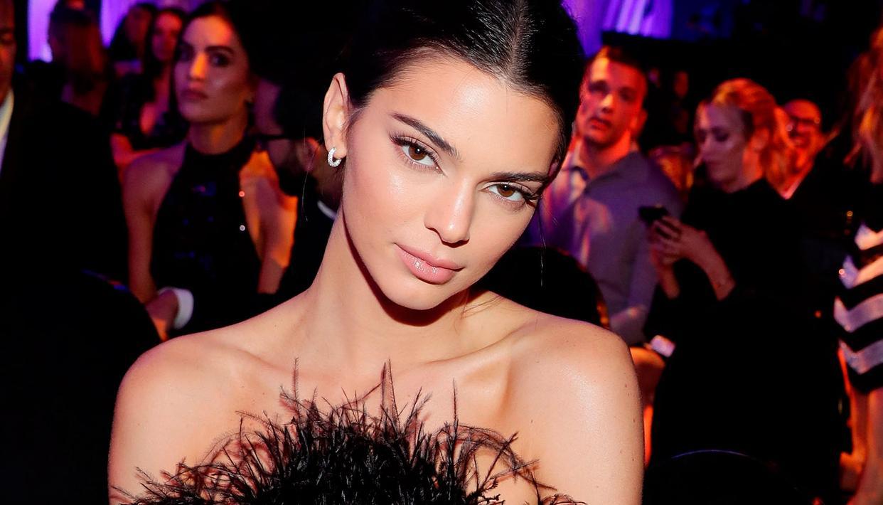 肯达尔·詹娜|名媛詹娜新恋情疑曝光!被看到与坏兔子约会激吻