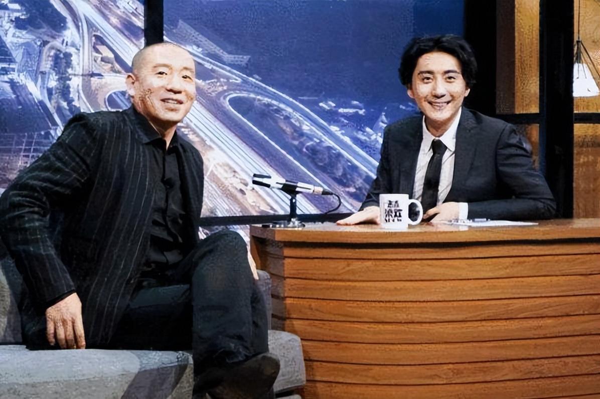 和王菲谈恋爱是什么感受？梁龙：不是一个世界人，她永远看不见你