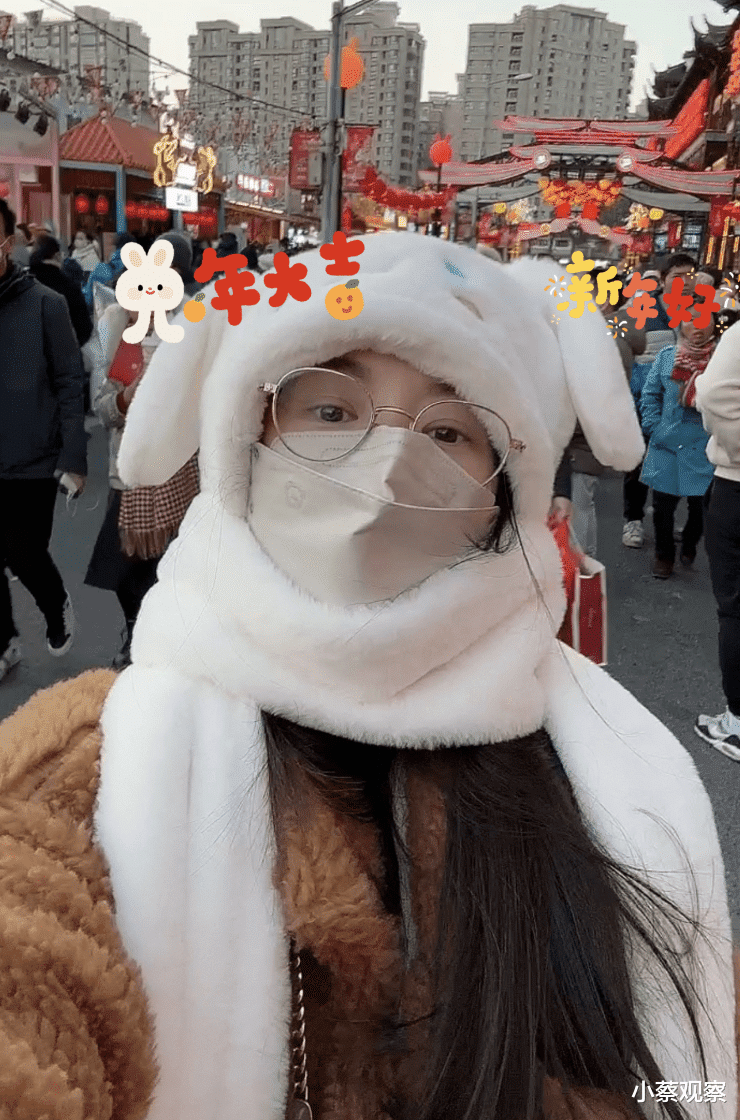 郭富城|方媛春节晒全家福,57岁郭富城头发乌黑,俩女儿一个像爸一个像妈