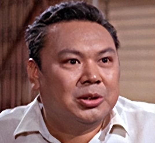 62岁的利智幸福难掩,被李连杰抛弃,住贫民窟10年的黄秋燕怎样了?