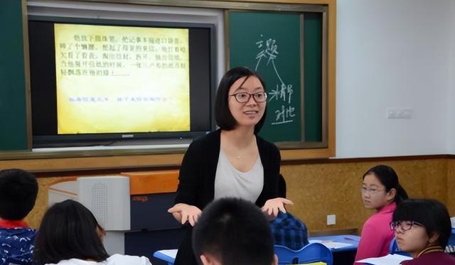 花生 学生统一服装和发型后，老师依然能看出不同家境，这些细节很重要