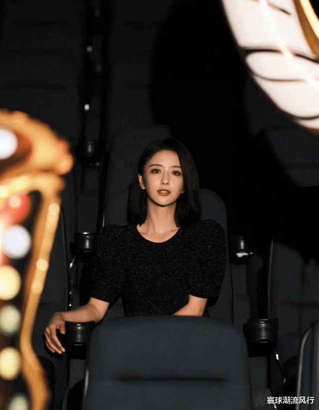 佟丽娅喜迎40岁生日!穿吊带秀性感身材美貌封神,前夫贴心送祝福