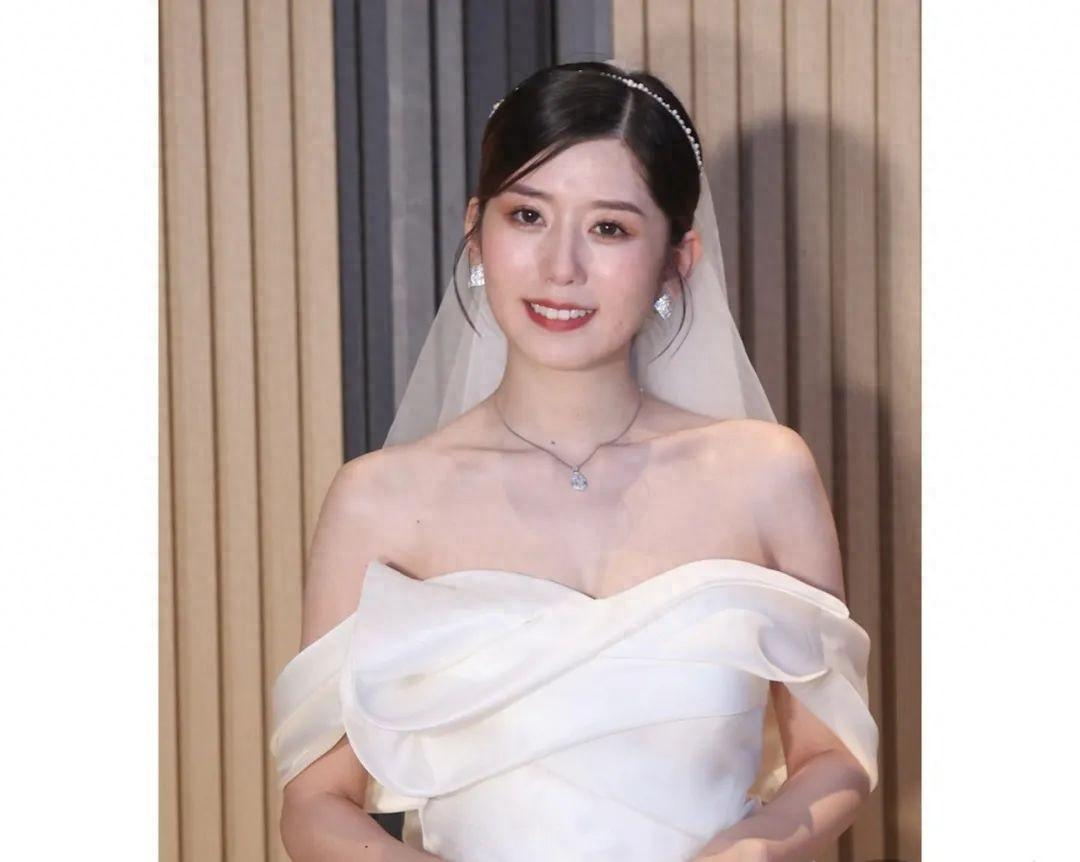 又嫁一个！TVB小花突然宣布结婚，大赞老公踏实相处有安全感