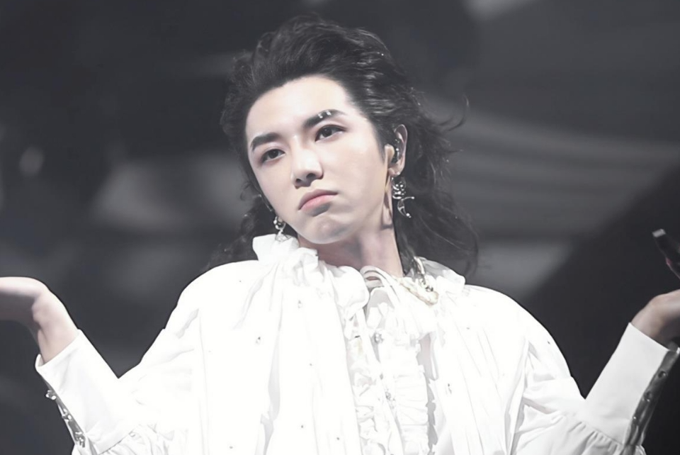 33岁的华晨宇,又出事了...