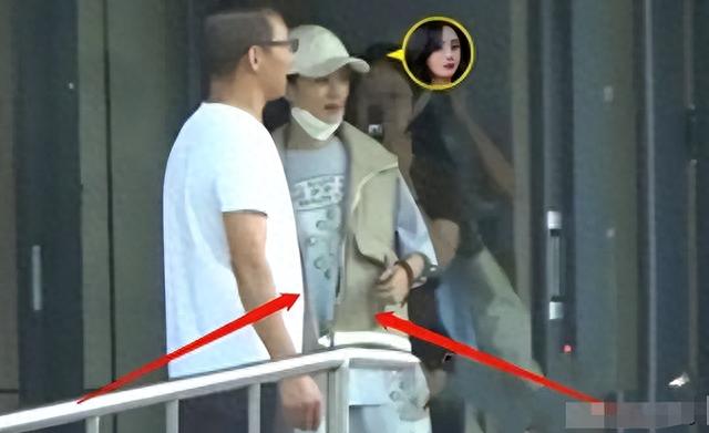 曝赵丽颖怀二胎现身!婆婆送500w珠宝求原谅,女方这次要求办婚礼