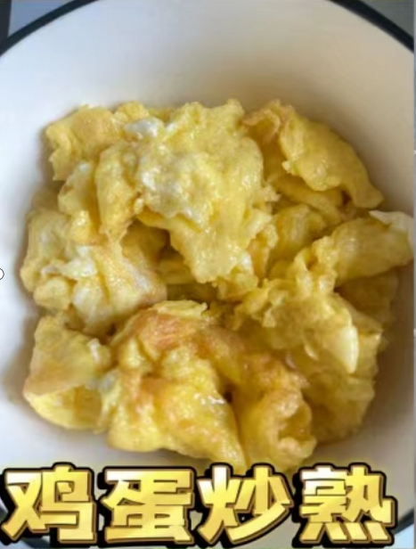 秋冬交替，无论贫富，常给家人吃这菜，清爽解腻，提升睡眠质量