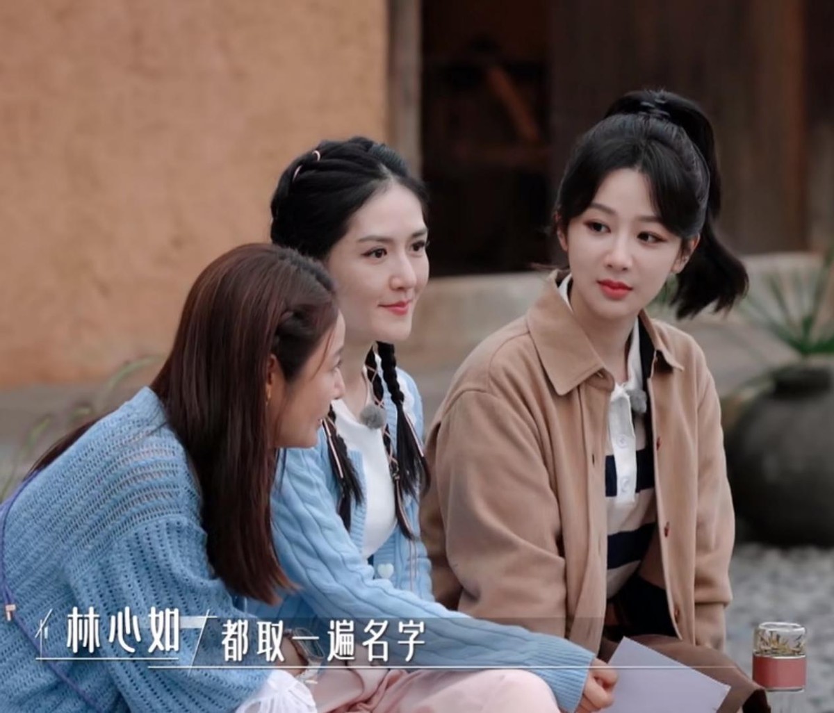 “看似完美艳丽,实则满脸皱纹”的不老女神们,生图才是人间真实