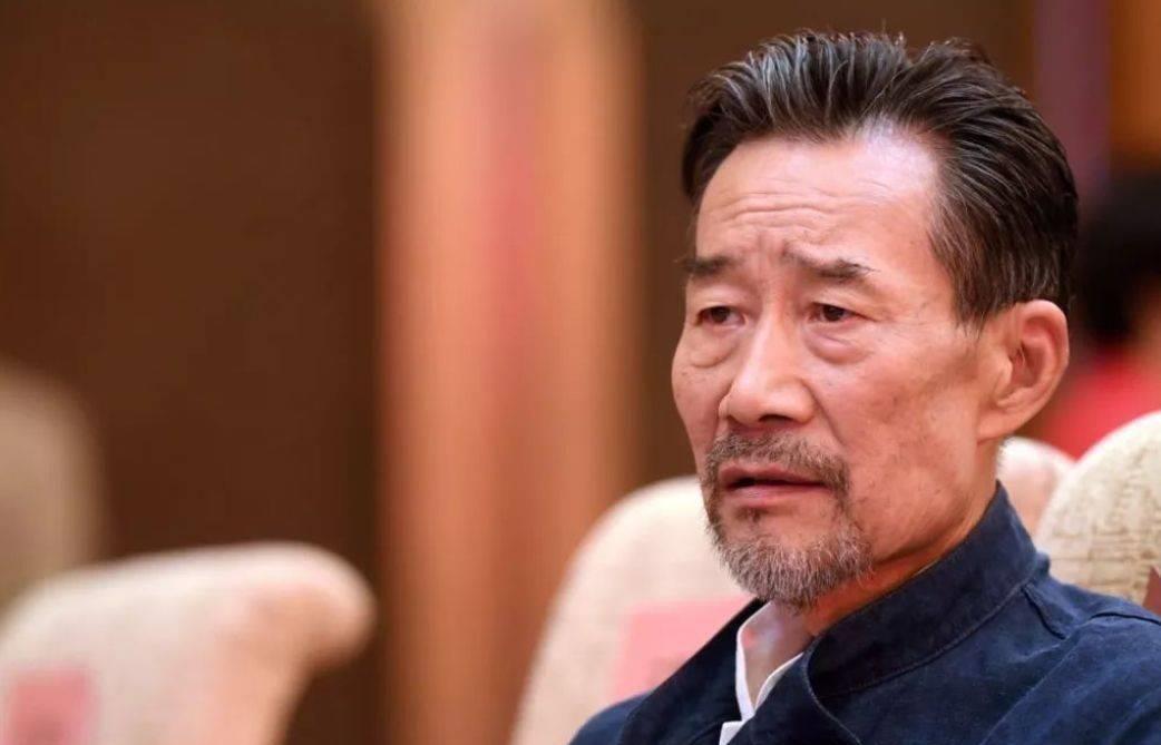 张凯丽|明明演技一般，却硬吹成“老戏骨”