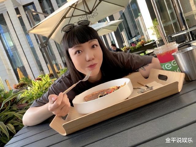 吴莫愁|“消失的巨星”吴莫愁：从1.3亿代言费到县城卖唱，她做错了什么