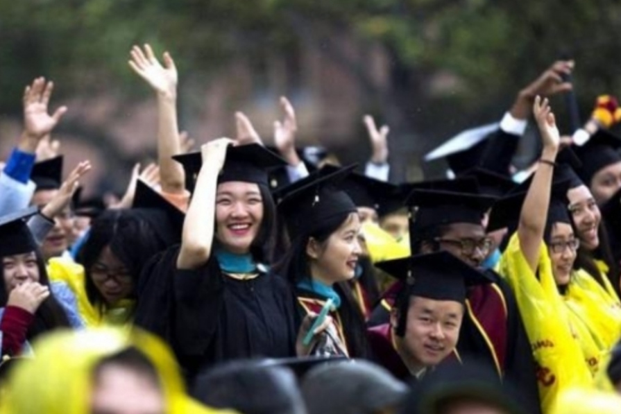 央企|又被针对？某央企招聘不收国外2年制以下硕士，学生：这下白念了