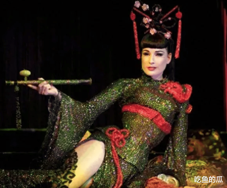 真离了！老公曾出轨女学生，怀了俩娃婚礼都没办…