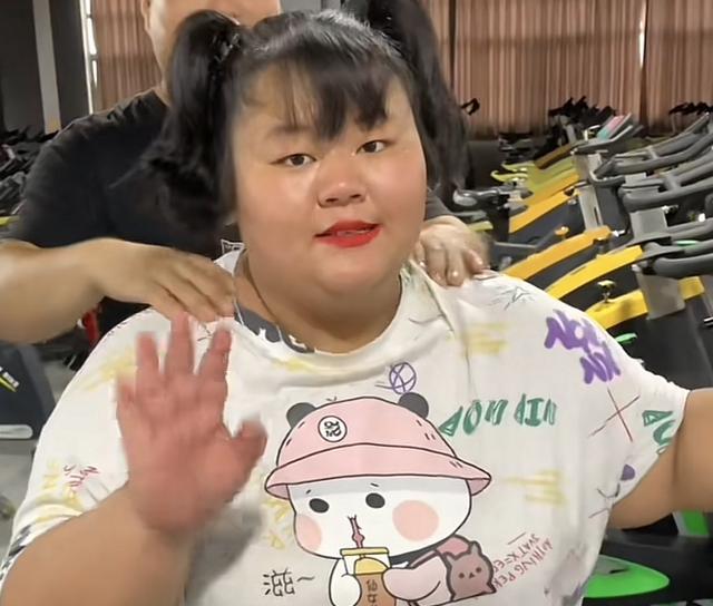 减肥中心涉嫌过度训练，22岁网红“翠花”不幸身亡，父母寻求公道