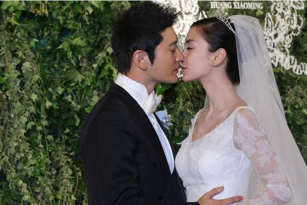 Angelababy|杨颖迪奥合约到期不续约,粉丝把矛头指向马面裙,热巴捡漏遭嘲讽