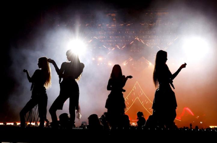 何猷君|何猷君现身科切拉被偶遇，近照曝光现“幸福肥”，奚梦瑶未露面