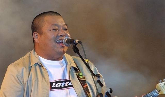 |臧天朔:与周海媚传绯闻,扇梅婷耳光,周公子出面让他差点被销户