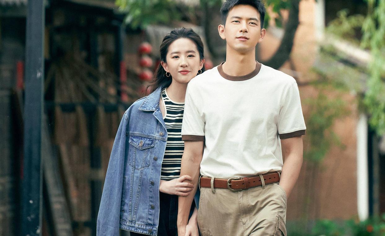 淮南|今晚开播!万茜职场新剧接档《去有风的地方》,演员阵容不错