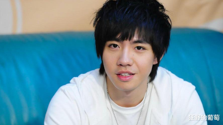 俞灏明|13年前，俞灏明在火灾中让出唯一担架，任家萱为何从未感谢他？