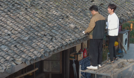 黄磊|《向往的生活7》首播满屏尴尬,卖惨掩盖节目无聊,黄磊成败笔