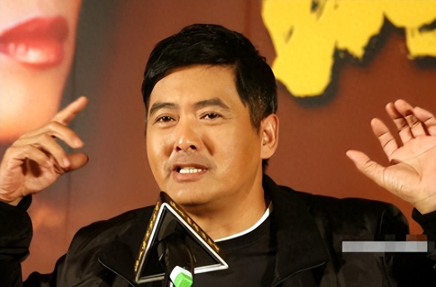 暴打女演员、耍大牌、骚扰女星,回看周润发的罪恶之路