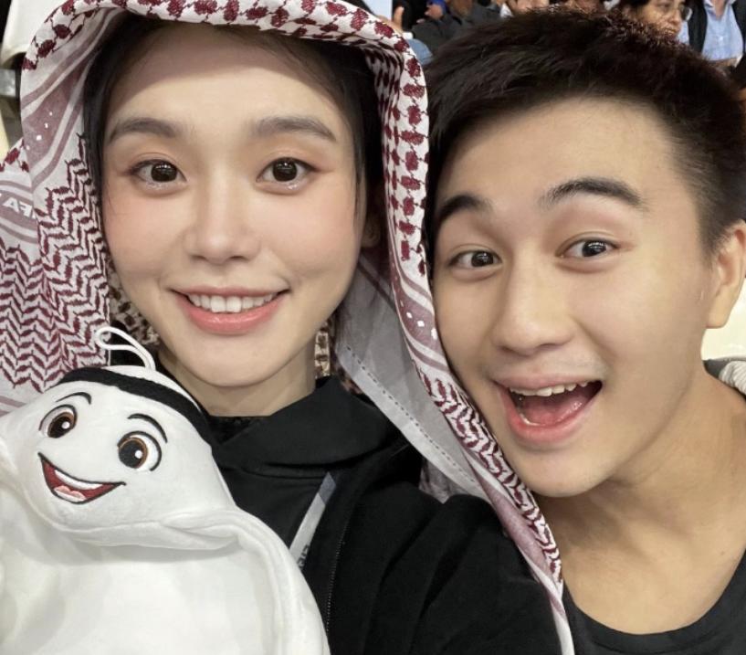 |何猷君一家同游泰国,3岁何广燊双腿纤细,身高超妈妈奚梦瑶腰部