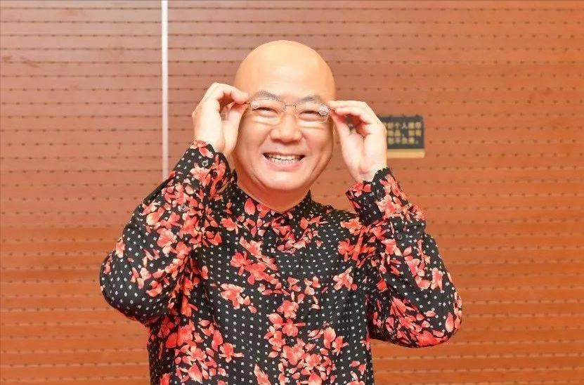 郭冬临|20次登春晚,56岁单身无子,因8个字被索赔1亿,郭冬临怎么样了