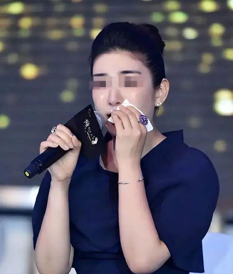 |深陷性丑闻,被前夫曝光裸照、诬陷出轨:现今46岁的她又翻红了