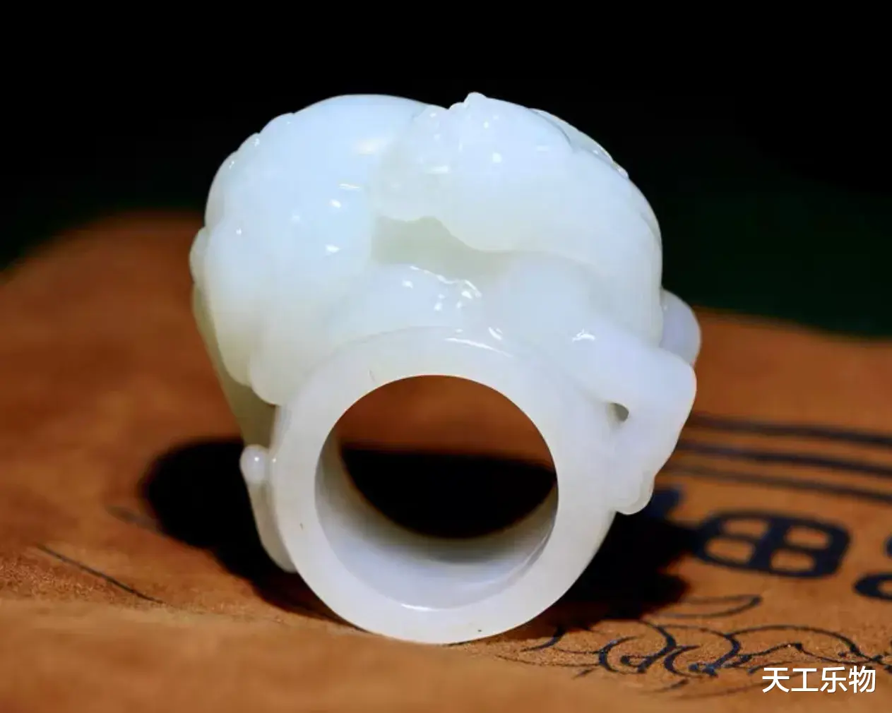 |玉质很好,品相平平?看看您的和田玉是不是没盘好?