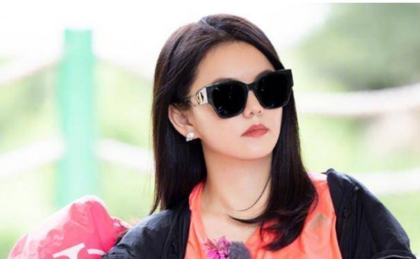 “中国没有卖香港有卖”，这一次，所有人都在等李湘道歉！