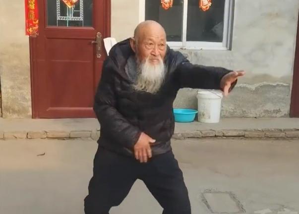 娱乐圈|网红郭大侠和师爷闹掰,删视频老死不相往来,疑似孙子从中作梗