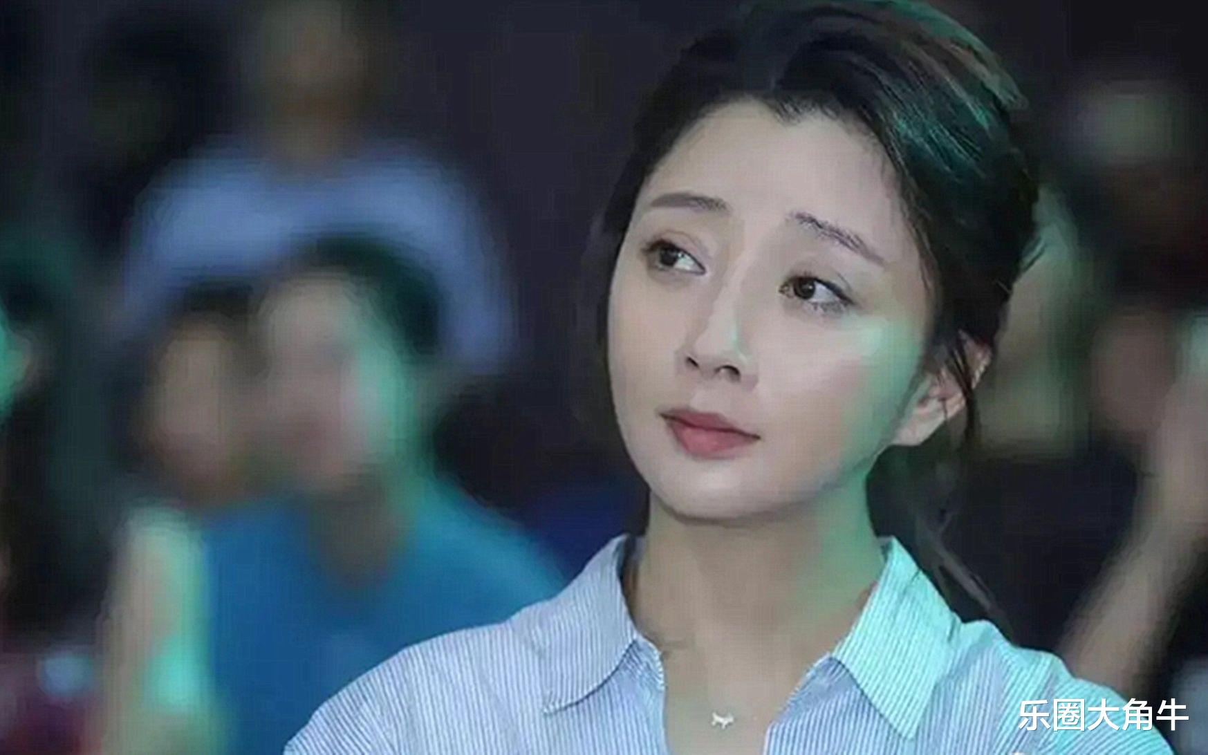 殷桃|殷桃：被入狱的前夫拖累，与国足前锋李金羽恋爱，如今过得还好吗