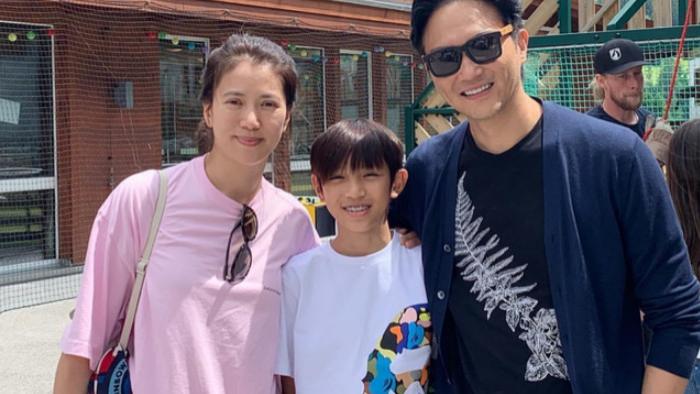 张智霖儿子就辱华行为道歉，正式承认自己身份，疑与母亲体罚有关