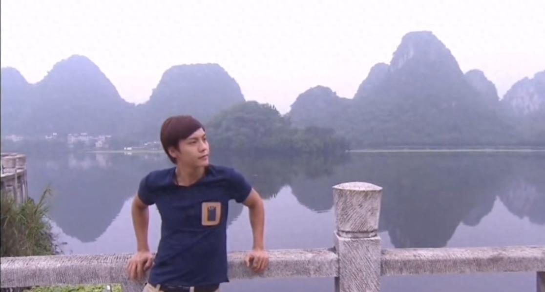 祖籍广东云浮的香港爱国艺人陈伟霆的家乡情结，只可惜认祖归宗未果