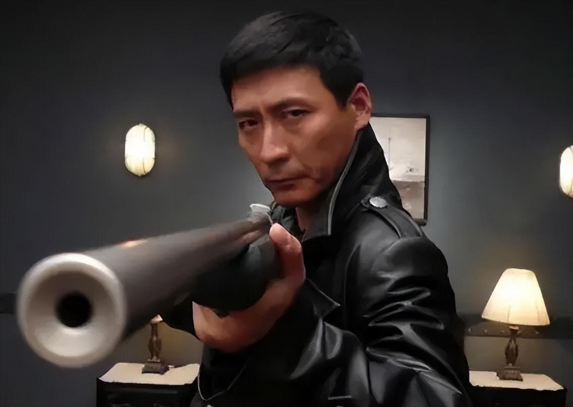 笑掉大牙!一脸流氓相能演“黄继光”?央视《上甘岭》选角真失败