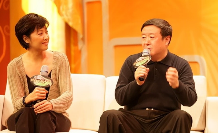 田歌|田歌:和尤小刚离婚后,与妹妹田岷约定不婚不育,陪伴母亲到老