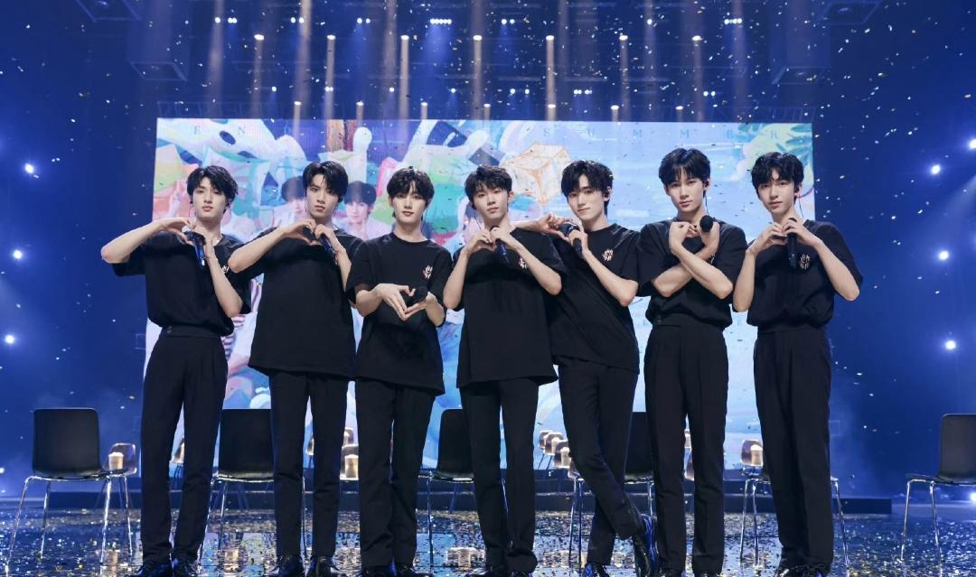 全员加速中|TNT演唱会结束后，无缝录制《全员加速中》！合体参加，航班已出