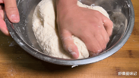 医生|用半个圆白菜和5块钱肉馅制作馅料，爽口不油腻，想吃饺子随时包