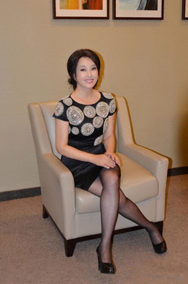 “不老女神”都是假的,从蒋勤勤到林心如,个个生图精修反差大